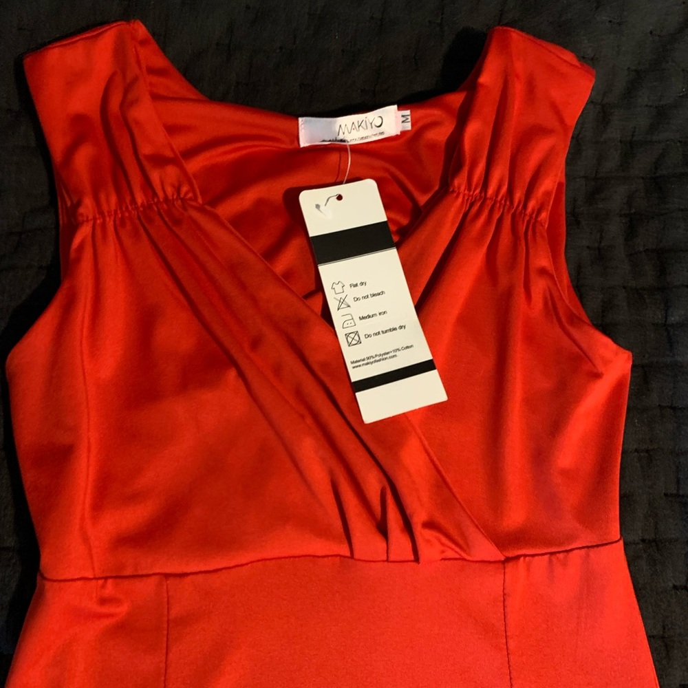 New medium red cocktail evening dress size medium mid length